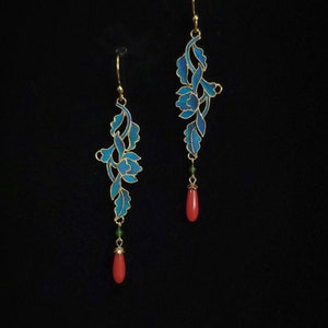 Kingfisher feather coral earring