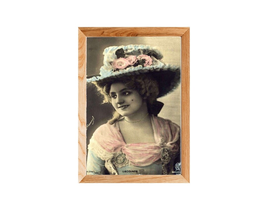 Vintage Reproduction Postcard Photo 