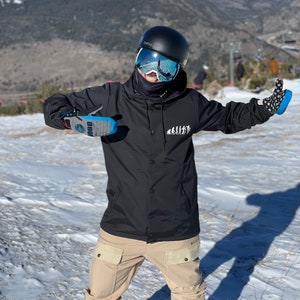 windbreaker for snowboarding