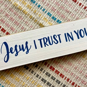 Jesus I trust in You Wood Sign, hand-painted, wood wall decor, St Faustina, gifts for her, love, Christian home decor, Divine Mercy
