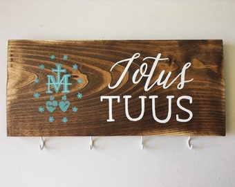 Totus Tuus Wood Sign Rosary hanger, hand-painted, home decor, prayer wall, gifts for her, wood sign decor, painted wood