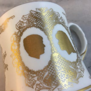 Coalport Limited Edition Birth of Beatrice Commemorative Mug Gold Fine Bone China Vintage England Made Lovely image 3