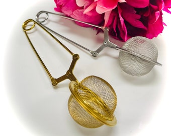 Clamp Handle Round Mesh Ball Squeeze Spring Infuser Tea Strainer Stainless Steel