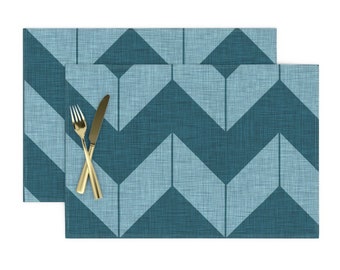 Set of 4 Navy Chevron Cloth Placemats by Spoonflower - Freeform Arrows Large In Indigo by domesticate Herringbone Placemats