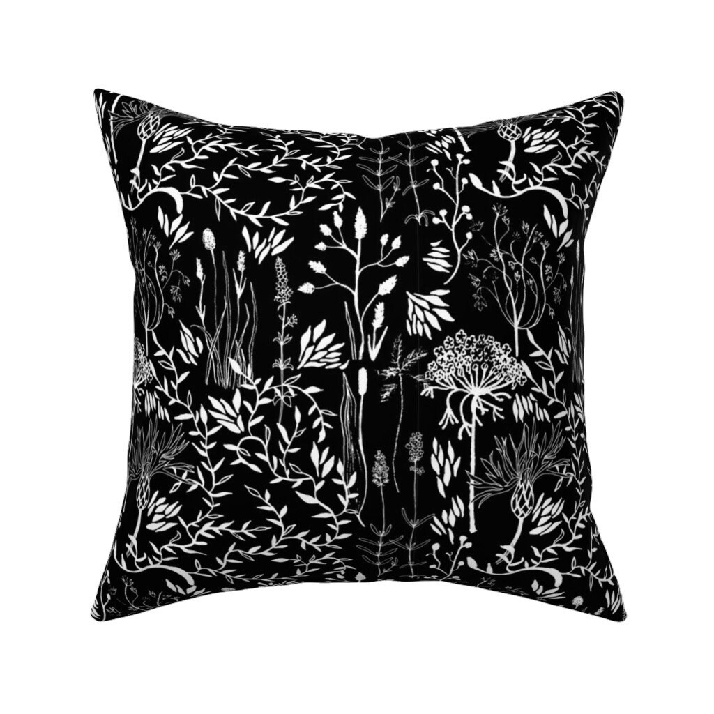 Black Floral Throw Pillow Black Nature de Etsy