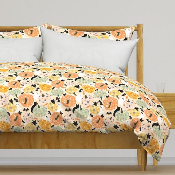 deko für esszimmer wand Rattanmöbel im mit … – Bild kaufen – 13421390 ❘ living4media Größe:M - B 10.5 x H 14.5 cm