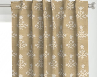 Panel zasłonowy z nadrukiem blokowym - Sztuczna trawa, kwiatowy, boho, eklektyczny, boho, rustykalny, niestandardowy panel zasłonowy - Tulip Sepia autorstwa danika_herrick -