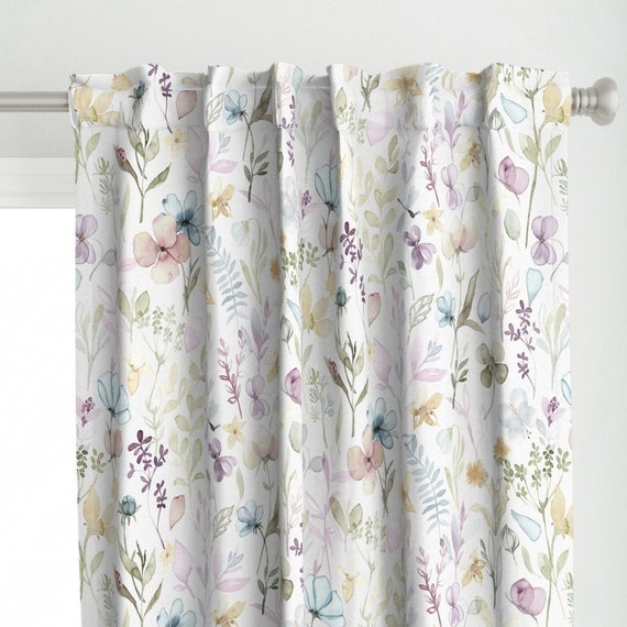 Pastell Blumen Vorhang Panel - Frühling Romantik Frühlingsblumen Moderne Baby benutzerdefinierte Panel - Frühling Blumenwiese by lolahstudio