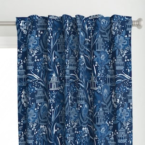 Blaue Chinoiserie Vorhang Panel - Blaue Pagode von hnldesigns - Japanisch inspirierte asiatische Pagode Vorhang von Spoonflower