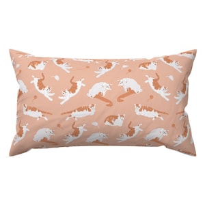 Coussin décoratif chats orange - chats oranges pêche par samdraws - coussin lombaire rectangulaire chaton roux ludique par Spoonflower