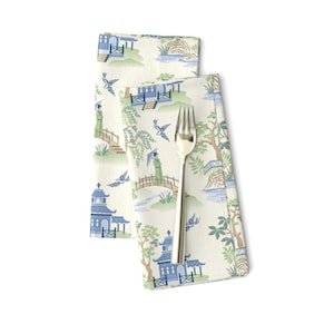 Chinoiserie Stoffservietten (2er-Set) - Chinoiserie von barbarapixton - Pagode Asiatisch inspirierte Landschafts-Stoffservietten von Spoonflower