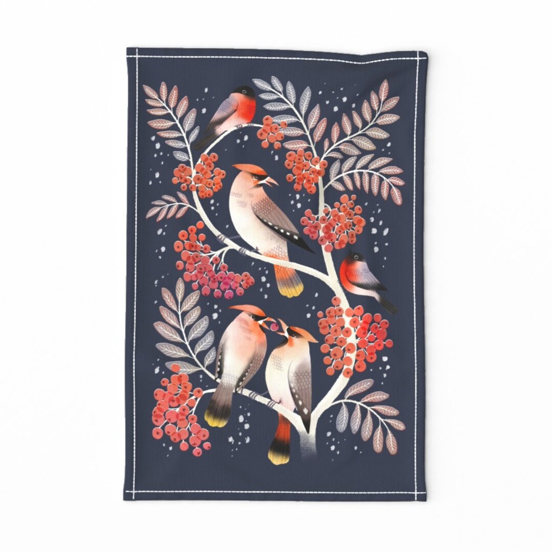 自然のティータオル - ボヘミアンワックスウィングとブルフィンチ