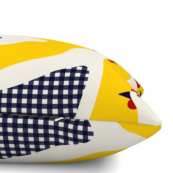 JI93美品✨　GUCCI フローガル柄 クッション 丸型 イエロー　チェック JI93美品✨ GUCCI フローガル柄 クッション 丸型 イエロー チェック