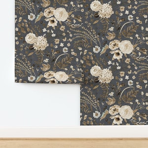 Stämningsfull blommig oklistrad tapet Western Wildflowers Boho Neutral Faux Woven - Sonetto Floral av nouveau_bohemian Tapet av Spoonflower