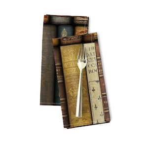 Bücher Servietten (2er Set) - Monsieur Fancypantaloons&#39; Bibliothek von peacoquettedesigns - Literatur Regal Stoffservietten von Spoonflower