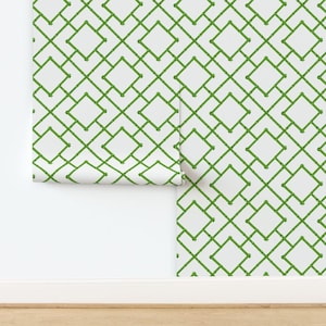 Bamboo Trellis Non-Pasted Wallpaper Kelly Green White Simple Trellis  - Osaka Trellis by willowlanetextiles Wallpaper by Spoonflower