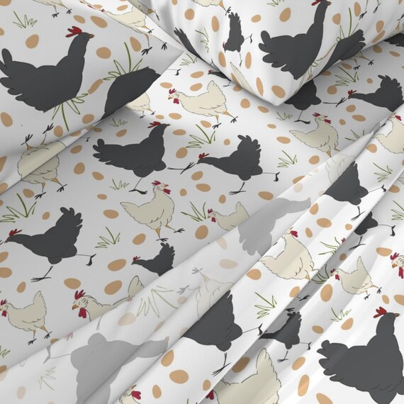 Hühner Bettwäsche - Hühner von karen_erasmus - Bauernhof Tiere Hahn Hühner Eier Scheune Kinderzimmer Bettwäsche aus Baumwolle von Spoonflower