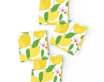 Zitronen Cocktail Servietten (4er Set) - Lemonade Time von alison_janssen - Sommer Frucht Zitrusbaum Knospen Blätter Stoffservietten von Spoonflower