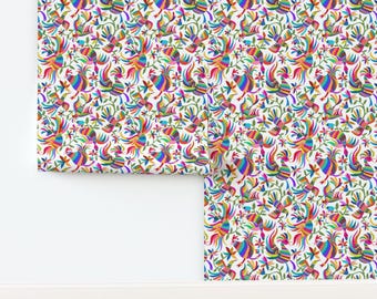 Papel pintado sin adhesivo con motivos de aves, animales, arte popular, pollo mexicano, fiesta Otomi - Pájaros Otomi volando, Ole by virginiao, papel pintado de Spoonflower