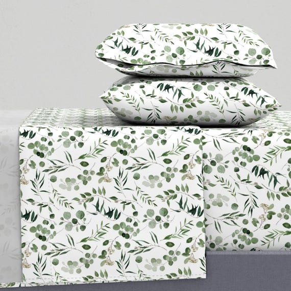 Wasserfarbene Greenery Bettwäsche - Eukalyptus Blätter von hipkiddesigns - Eukalyptus Grün Weiße Baumwollsatin Bettwäsche Set Bettwäsche von Spoonflower