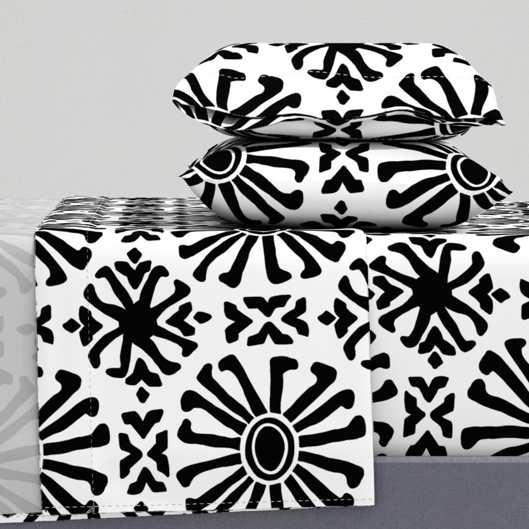 Black and White Sheets Cusco Black by Geometric