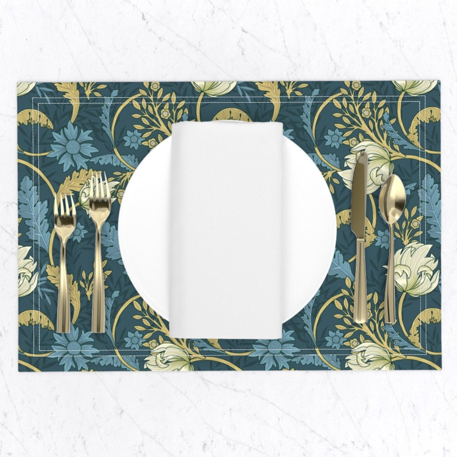 Victorian Place Mat - Set of 4 main image 1