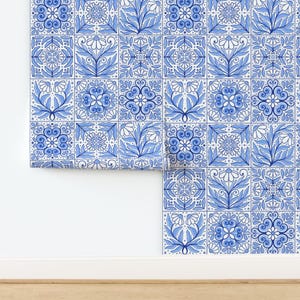 Faux Tile Non-Pasted Wallpaper Floral Botanical Squares Patchwork Cheater Quilt - Daisy Tile Blue by cuteteez Wallpaper by Spoonflower