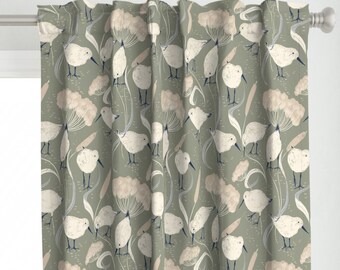 Panel de cortina Sandpiper - Verde costero de hupu - Lakeside Coastal Birds Cow Parsley Neutral Beige Custom Curtain Panel de Spoonflower