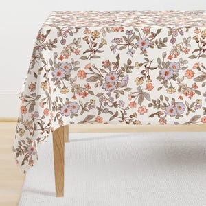 Vintage Floral Cotton Sateen Tablecloth - Cottagecore French Grandmillennial Style