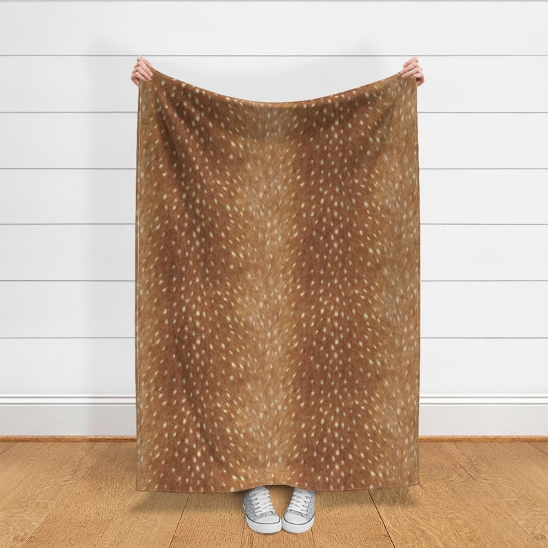 Manta de imitación de piel de ciervo - Manchas de cervatillo - Animales del bosque - Cervatillo primaveral de willowlanetextiles imagen 3