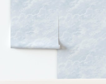 Vlies Tapete Verträumte Wolken Kinderzimmer Baby Hellblau - Wolke 11 Large von fischkandi Wallpaper von Spoonflower