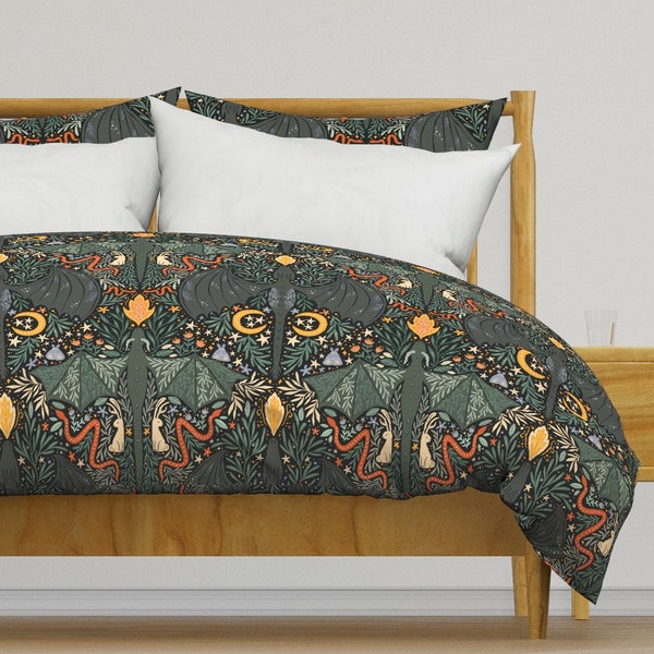 Ropa de cama maximalista - Folk Dragons Large por escritobykristen - Fantasy Woodland Folk Cotton Sateen Quilt Cover OR Pillow Shams de Spoonflower