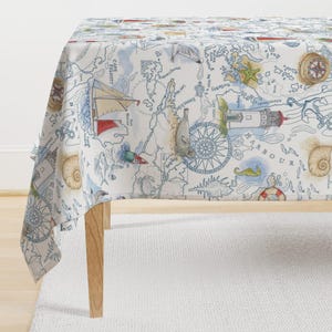 Nappe nautique - Sail Away Map par felicity_jane_design - Nappe en satin de coton Sea Life Beach Compass dessinée à la main par Spoonflower