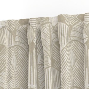 Panel de cortina con diseño geométrico sutil - Panel de cortina personalizado en tonos tierra Art Déco modernos - Arcos Art Déco neutros de misentangledvision - imagen 3