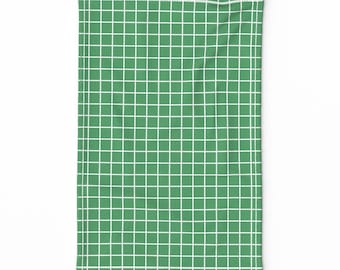 Geschirrtuch mit Fensterscheibenkaro – Kelly Green Grid von misstiina – Spring Green Squares Grün-weißes Leinen-Baumwoll-Canvas-Geschirrtuch von Spoonflower