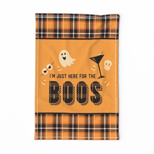Halloween Geschirrtuch kariert - I'm Here For The Boos von latheandquill - Halloween Wortspiel Barwagen Leinen Baumwolltuch Geschirrtuch von Spoonflower