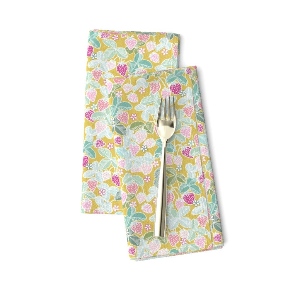 Discover Cottage Strawberries Napkins - Sun Kissed Strawberries Napkins