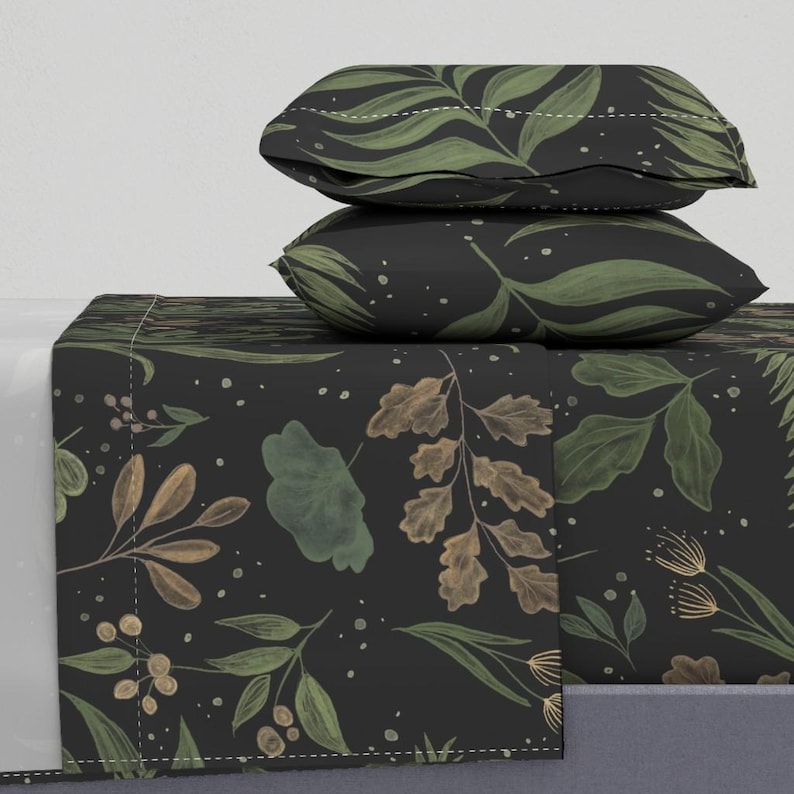 Moody Botanical Lakens - Dark Botanical Leaves by thestorysmith - Jumbo Garden Woodland katoensatijn lakenset beddengoed van Spoonflower afbeelding 1