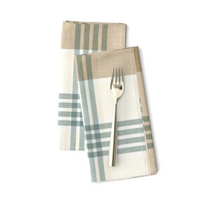 Guardanapos de jantar estilo colegial (conjunto de 2) - Meadow Plaid Khaki da littlearrowdecor - Guardanapos de pano Cabincore xadrez clássico tradicional da Spoonflower