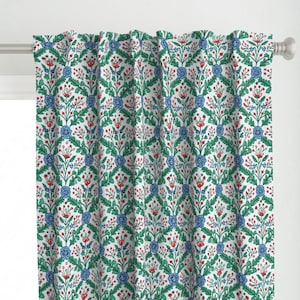 Painel de cortina de damasco em bloco de madeira - Bloco de madeira por whitneyenglish - Painel de cortina personalizado Cottagecore floral azul esverdeado para festas por Spoonflower