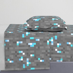 Sábanas de videojuegos - 8-bit Block de wilsongraphics - Juego de sábanas de satén de algodón moderno con diseño geométrico de píxeles gráficos de 8 bits de Spoonflower imagen 6