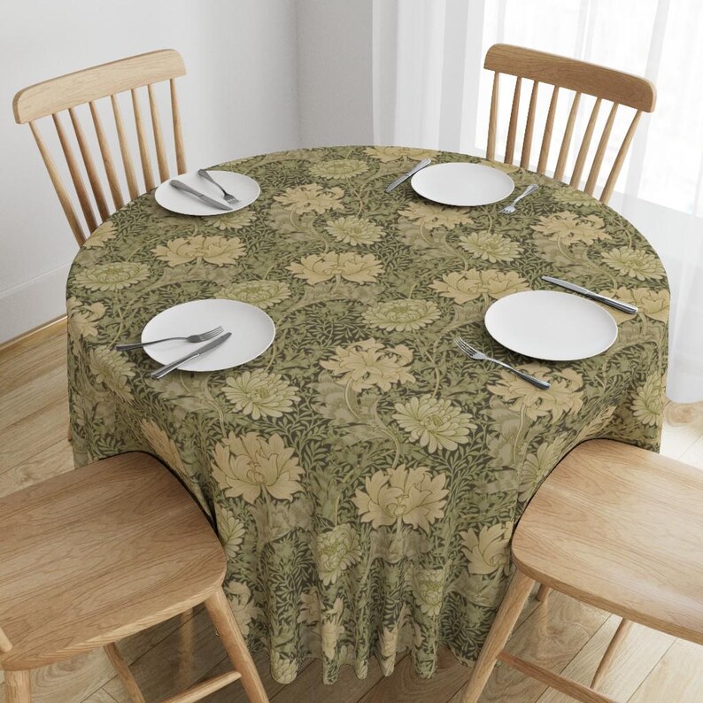 Florale antike Tischdecke - Morris Chrysantheme von peacoquettedesigns Viktorianische romantische Baumwollsatin Tischdecke von Spoonflower Bild 5