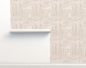Papier peint géométrique abstrait de qualité commerciale - Lignes contemporaines par studio_saturno - Rouleau double de papier peint beige et lignes par Spoonflower