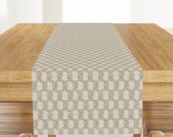 Coastal Fishing Table Runner - Red de cuerda náutica de allieleigh - Nautical Neutral Calm Serene Cotton Sateen Table Runner de Spoonflower