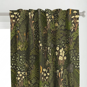 Skurril Garten Vorhang Panel - Moos Mit Fliegen von ramarama - Großer Feen Garten Vorhang Panel von Spoonflower