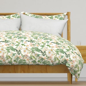 Dada Bedding Romantic Roses Lovely Spring Pink Floral Quilted Scalloped Bedspread Set (JHW879)