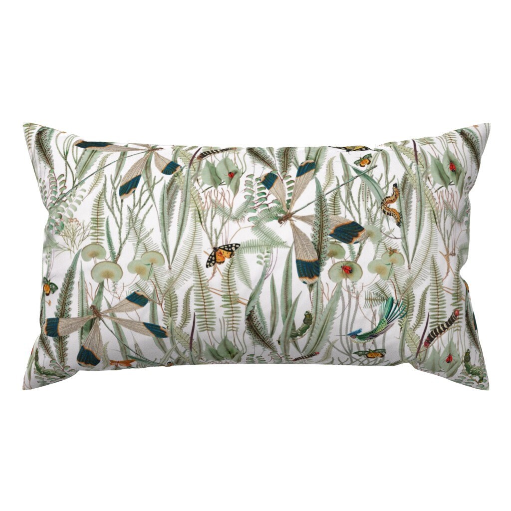 ウッドランドランバーピロー - 蝶、トンボ、虫、昆虫、シダ、植物の