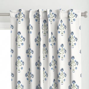 Painel de cortina floral tradicional - Blue Green Annie por danika_herrick - Painel de cortina personalizado botânico azul e verde preppy por Spoonflower