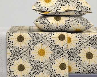 Lençóis médios Boho Sun - The Sun Medium por denesannadesign - Conjunto de lençóis de algodão e cetim Retro Celestial Star Damask Ogee da Spoonflower