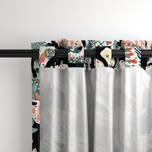 Panneau de rideau tropical - Chats de jardin moderne, floral, chats noirs, félin, chaton - Panneau de rideau personnalisé Chats noirs dans le jardin par boszorka - image 4